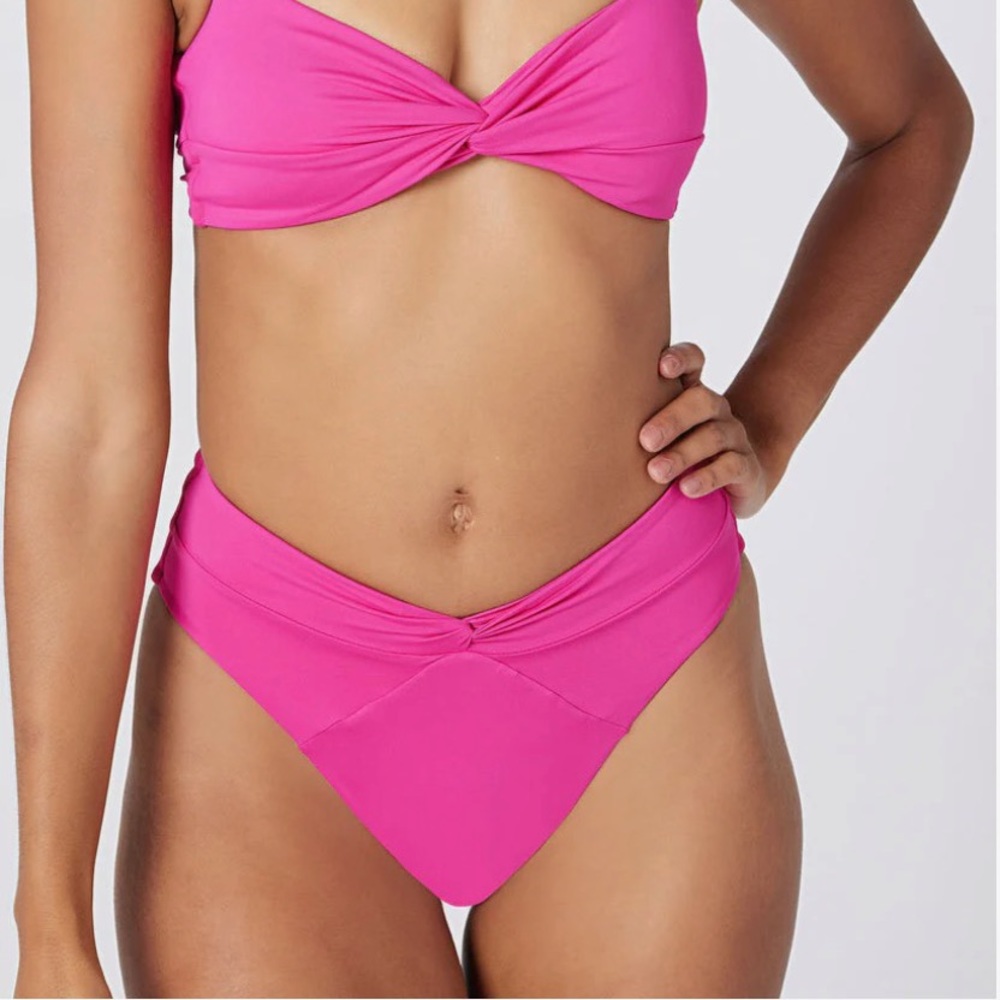 L*Space Nancy Lee Bitsy Bottom Medium NWT